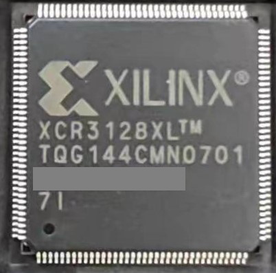 XCR3128XL-7TQG144I