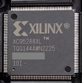 XC95288XL-10TQG144I